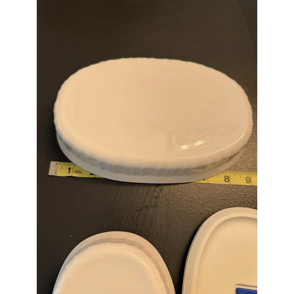 Corning Ware Set of 2 French White Individual Stoneware  & Seals 15 oz & 23 oz